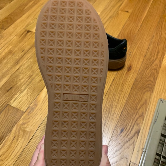 Puma Suede Shoes - Picture 4 of 4